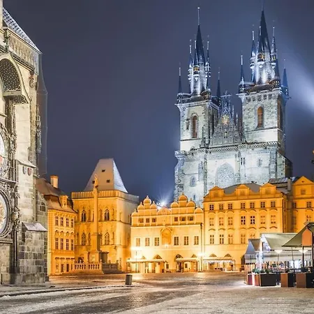 Capitol Deluxe Prague