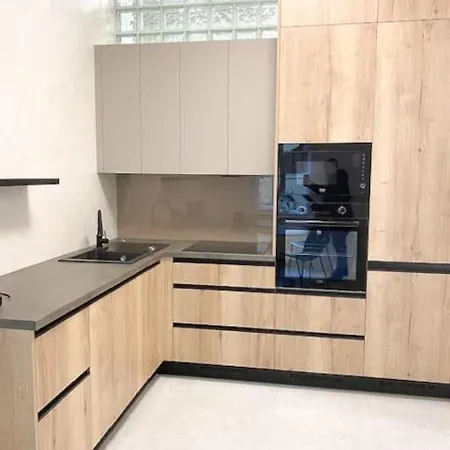 Capitol Deluxe Apartment *